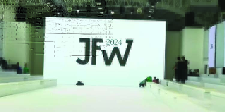 Menilik Suasana di Balik Desain Interior Jakarta Fashion Week 2024